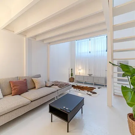 Duplex Elegant Et Calme, Plein Centrre Apartment