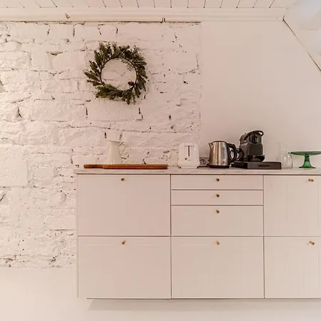 Duplex Elegant Et Calme, Plein Centrre Apartment *